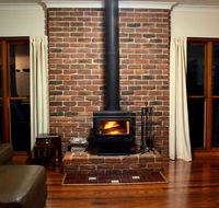 La Sila Homestead on Marrowbone - cutest cottage in the Hunter with killer views - Accommodation Sunshine Coast