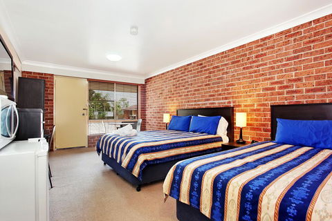 Lake Macquarie Motor Inn - Accommodation Sunshine Coast 2