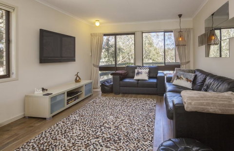 Lakeside Townhouse - Accommodation Sunshine Coast 2