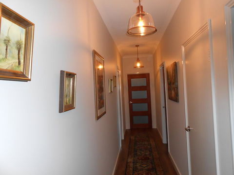 Lakeview - Accommodation Sunshine Coast 1