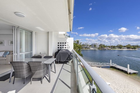 Las Rias Holiday Apartments - Accommodation Sunshine Coast 1