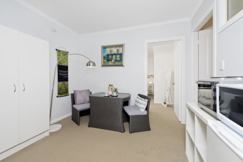 Laze Dayz At Lighthouse - Studio With Shared Pool - Accommodation Sunshine Coast 1