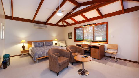LeCamah Hill - Accommodation Sunshine Coast 0