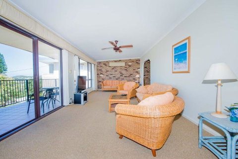 Lentara St 12 - Fingal Bay - Accommodation Sunshine Coast 3