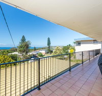 Lentara St 12 - Fingal Bay - Accommodation Sunshine Coast