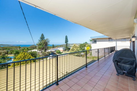 Lentara St 12 - Fingal Bay - Accommodation Sunshine Coast 0