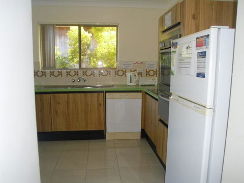 Light, Airy 1st Floor Unit - Marbrin Close, Bellara - Accommodation Sunshine Coast 1