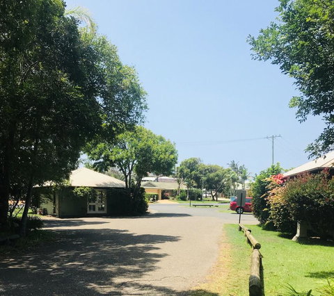 Lighthouse Beach Holiday Village - Accommodation Sunshine Coast 2
