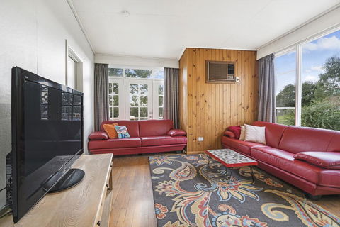 Lilydale 3 Bedroom House Pet Friendly - Accommodation Sunshine Coast 1