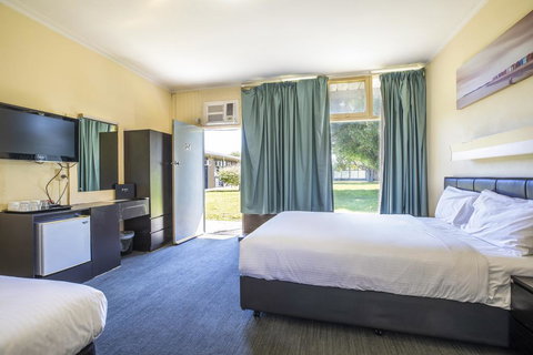 Links Hotel - Accommodation Sunshine Coast 3