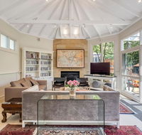Luxe Mountain Retreat - Katoomba - 4 Bed  Bath - Accommodation Sunshine Coast