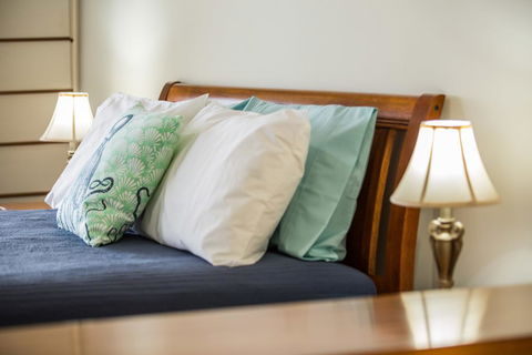 Luxury Beach Unit - Accommodation Sunshine Coast 3