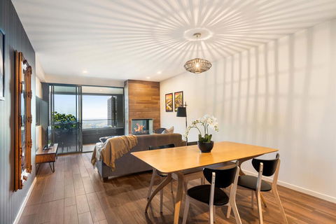 Luxury Hinterland Retreat - Family Suite With Hinterland And Ocean Views - Accommodation Sunshine Coast 3