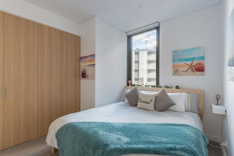 LUXURY KING APARTMENT PARRAMATTA CBD 1 MIN FROM STATION & WESTFIELD Sleeps 4 - Accommodation Sunshine Coast 2