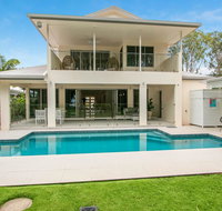 Luxury Living on the Beachfront - Accommodation Sunshine Coast