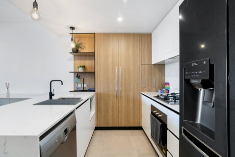 Luxury Living With Panoramic Views - Accommodation Sunshine Coast 1