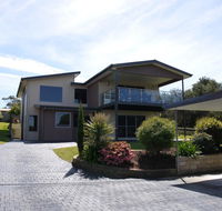 Luxury Near Old Pier Beach - Accommodation Sunshine Coast