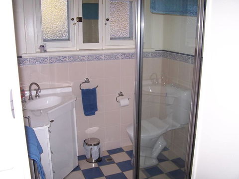 MacDonnell House Naracoorte - Accommodation Sunshine Coast 0