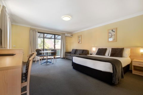 Maclin Lodge Motel - Accommodation Sunshine Coast 2