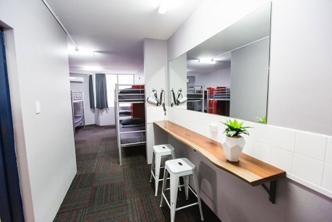 Mad Monkey Backpackers Waterfront - Accommodation Sunshine Coast 2