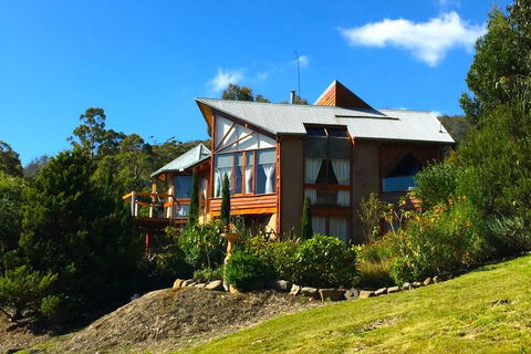 MAGICAL MOUNTAIN RETREAT - 20 Mins To CBD And Only 10 To MONA! - Accommodation Sunshine Coast 3
