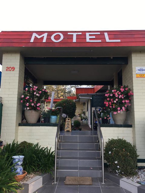 Major Innes Motel - Accommodation Sunshine Coast 2