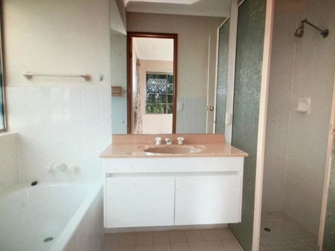 Maleny Views Holiday House - Accommodation Sunshine Coast 2