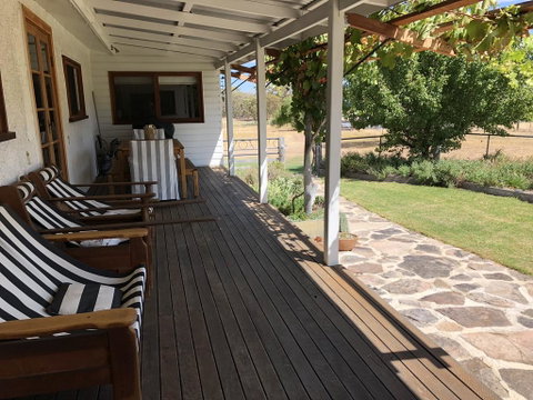 Mallow Cottage - Accommodation Sunshine Coast 0