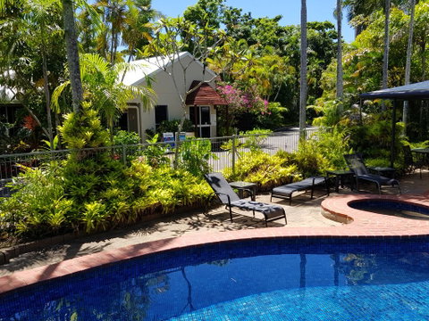 Mango Tree Aussie Holiday Apartments - Accommodation Sunshine Coast 0