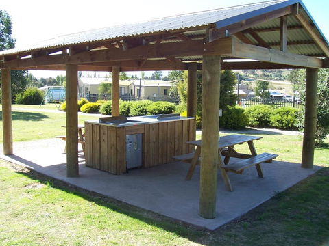 Mansfield Holiday Park - Accommodation Sunshine Coast 2