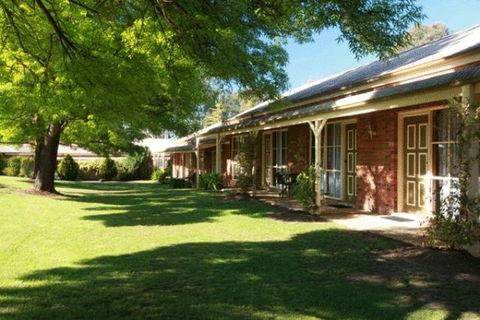 Mansfield Valley Motor Inn - Accommodation Sunshine Coast 0