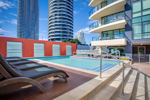 Mantra Broadbeach On The Park - Accommodation Sunshine Coast 0