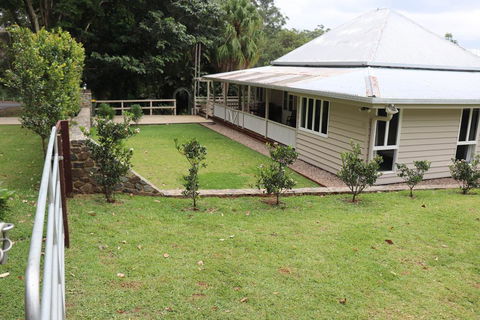 Mapleton Falls Farm House - Accommodation Sunshine Coast 0