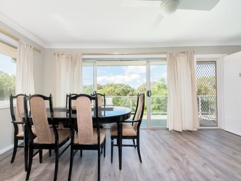 Marine Drive, Unit 01, 24, Surfair - Accommodation Sunshine Coast 3