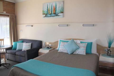 Marriott Park Motel - Accommodation Sunshine Coast 1