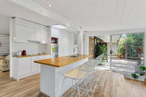 MARTHA COTTAGE - MT MARTHA - Accommodation Sunshine Coast 2