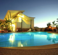 Mayfair Motel - Accommodation Sunshine Coast