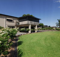 Mayfair Motel - Accommodation Sunshine Coast