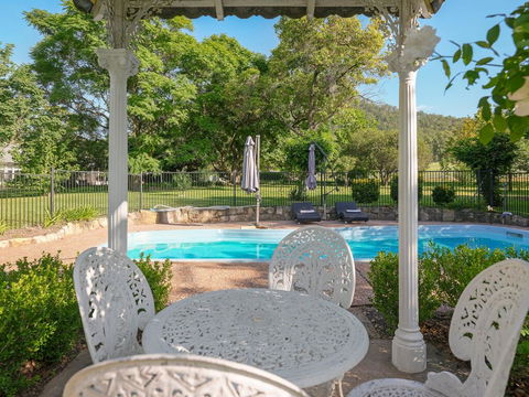 Meerea Country Estate Adjoining Wollombi National Park - Accommodation Sunshine Coast 0