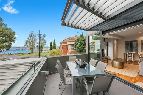 Melbourne Holiday Apartments Williamstown - Accommodation Sunshine Coast 3