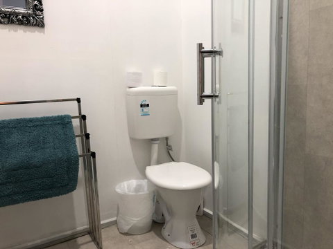 Melbourne Short Stay - Caulfield Station, Monash Uni - Accommodation Sunshine Coast 1