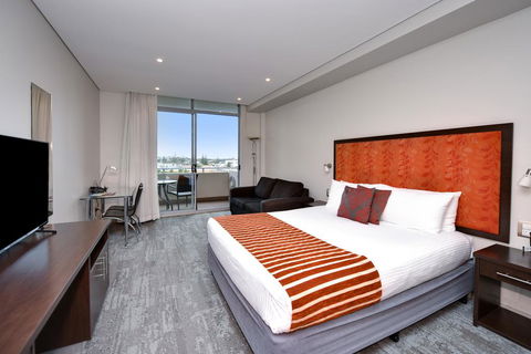 Mercure Centro Port Macquarie - Accommodation Sunshine Coast 3
