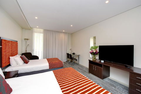 Mercure Centro Port Macquarie - Accommodation Sunshine Coast 1