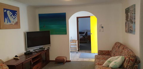 Mermaid Beachside Accommodation - Accommodation Sunshine Coast 2