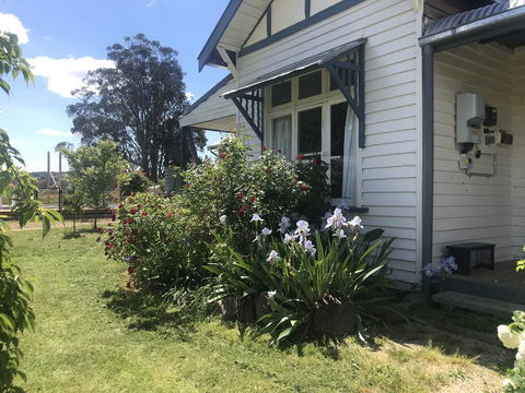 Merton Manor - Accommodation Sunshine Coast 2
