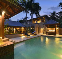 Meryula - Luxury Holiday Home - Accommodation Sunshine Coast
