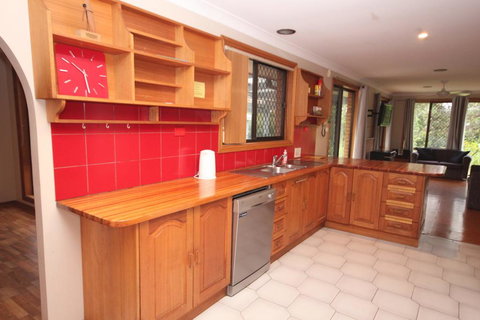 MIDDLEROCK RETREAT - 92 Chepana St LC - Accommodation Sunshine Coast 1