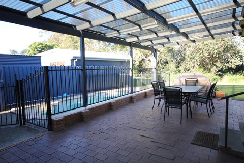 MIDDLEROCK RETREAT - 92 Chepana St LC - Accommodation Sunshine Coast 2