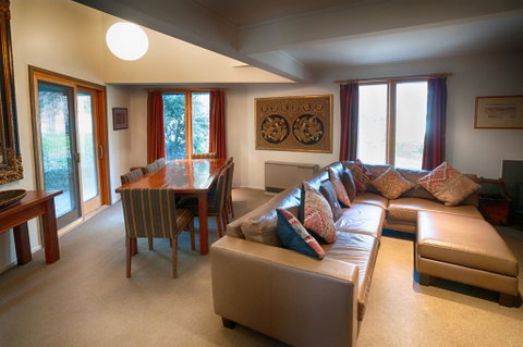 Milkwood - Accommodation Sunshine Coast 1