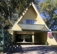 Millers Cottage Motel - Accommodation Sunshine Coast